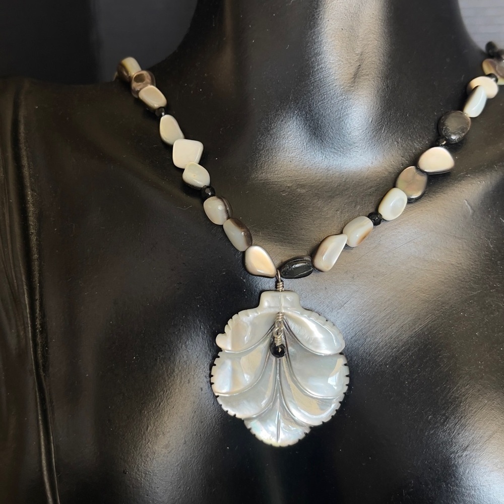 Mother of Pearl flower handcarved pendant sterling silver native necklace